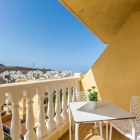 Spring Penthouse דירה *