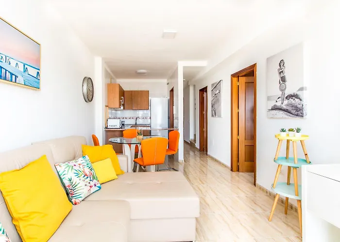 Spring Penthouse Apartment *